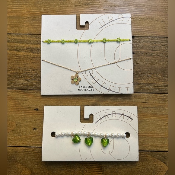 Urban Outfitters Bundle of Green Layering Necklace Set - Picture 5 of 9